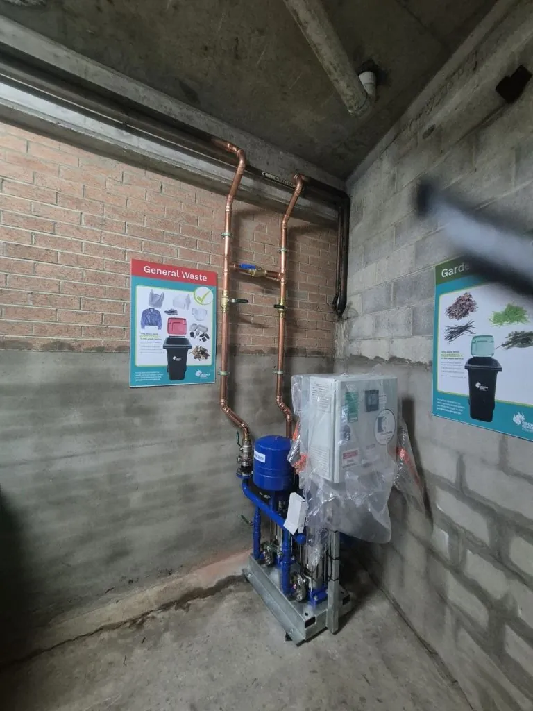 Pink Plumbing at work in Sydney, photo 4