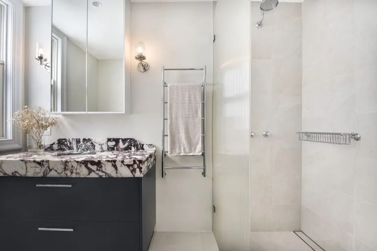 Bathroom renovation by Pink Plumbing Sydney, photo 8