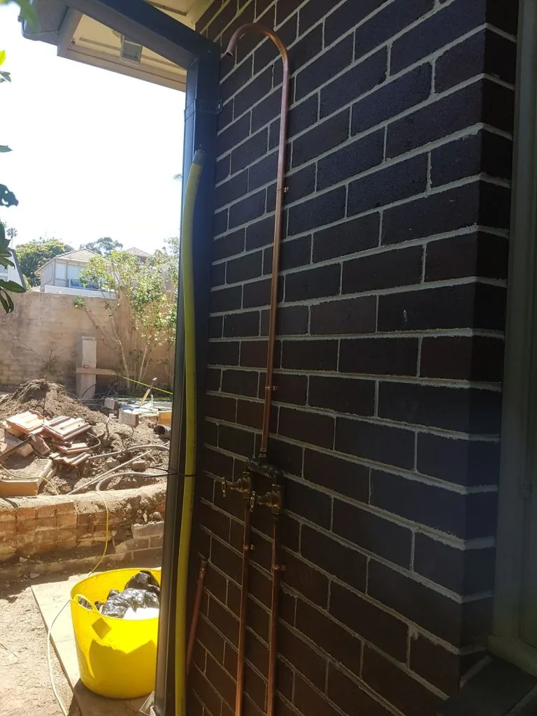 Pink Plumbing at work in Sydney, photo 19