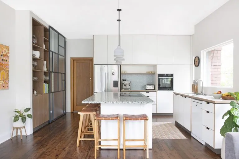 Kitchen and bar plumbing by Pink Plumbing Sydney, photo 1